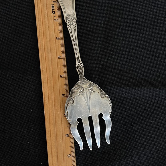 Antique Meat Serving Fork 1847 Rogers Bros A1 LOTUS Vintage Silverplate - Picture 8 of 11